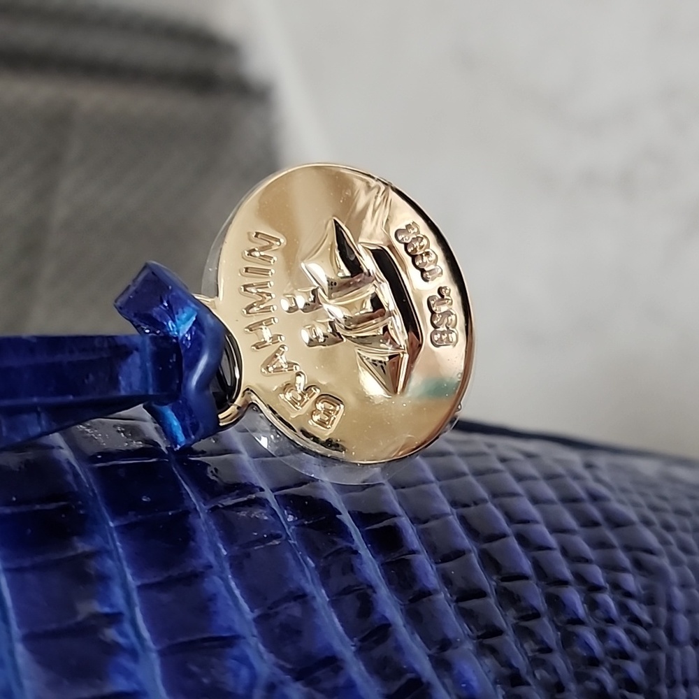 βΌοΈLAST DAY!!βΌοΈ ππ©΅ BRAHMIN Affinity Ombre Shira Bucket Bag π©΅π - Picture 3 of 10